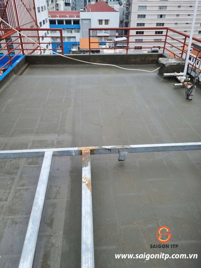 Chống thấm sân thượng đã lát gạch, giải pháp nào hiệu quả cho ngôi nhà của bạn?