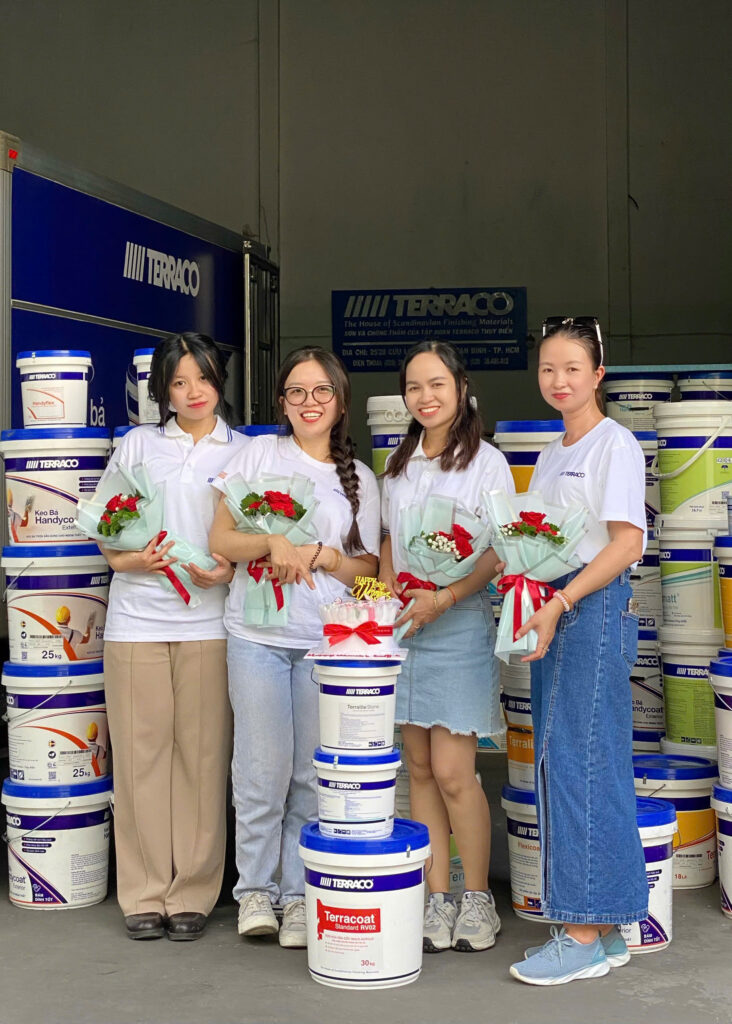 Chúc mừng Ngày Phụ nữ Việt Nam 20/10 – Tôn vinh những đóa hoa rực rỡ giữa đời thường