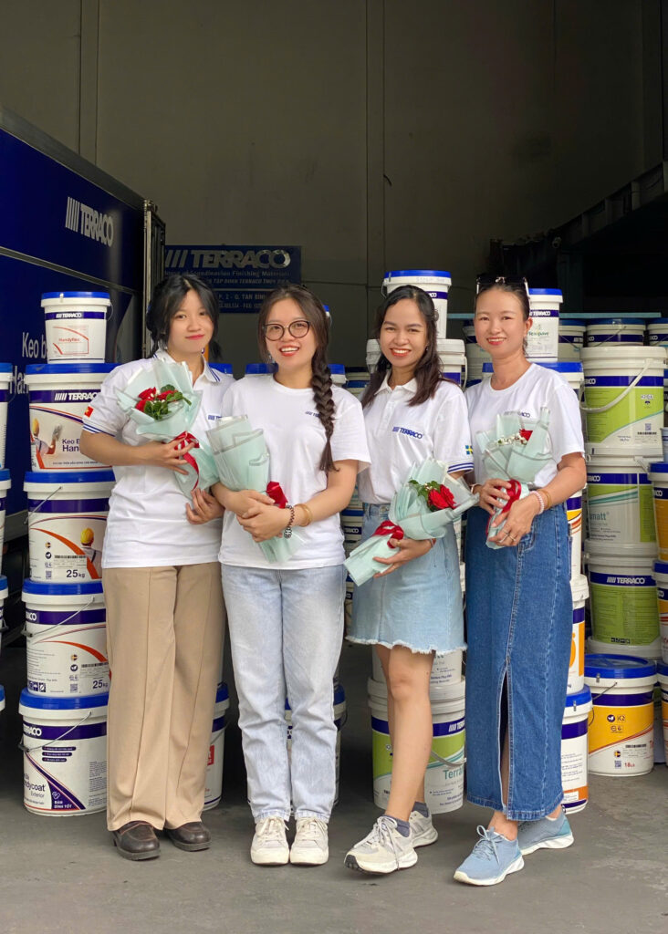 Chúc mừng Ngày Phụ nữ Việt Nam 20/10 – Tôn vinh những đóa hoa rực rỡ giữa đời thường